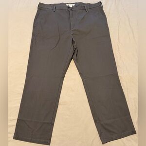 Amazon Essentials Men's Charcoal Chinos